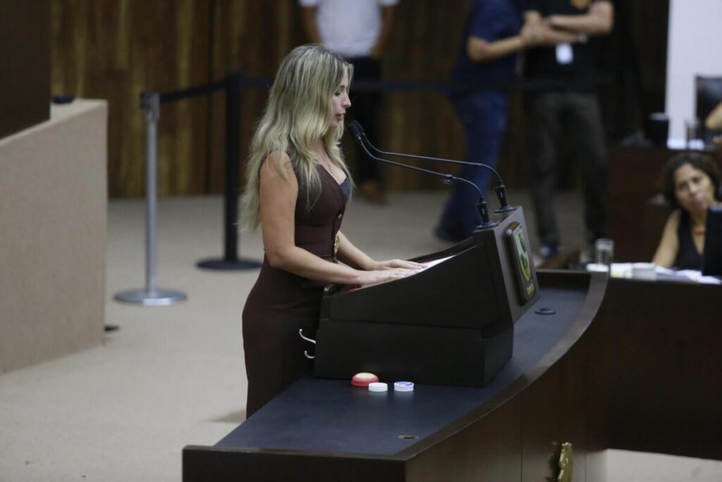 Congreso de Yucatán y María Esther Magadán frenan cobro excesivo de impuesto predial en Telchac Puerto