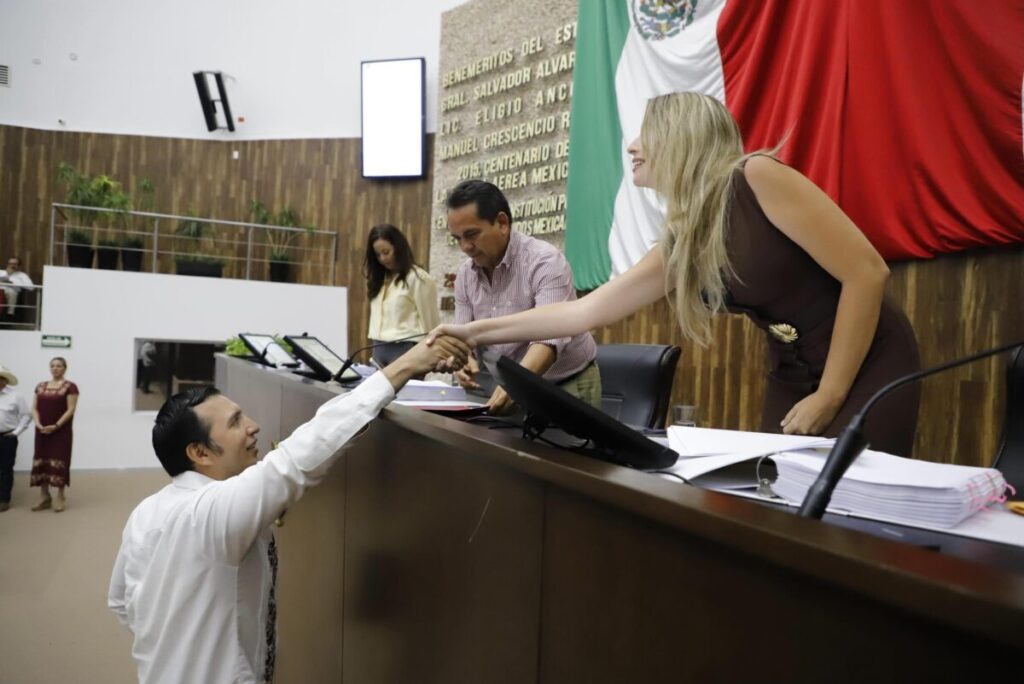 Congreso de Yucatán y María Esther Magadán frenan cobro excesivo de impuesto predial en Telchac Puerto
