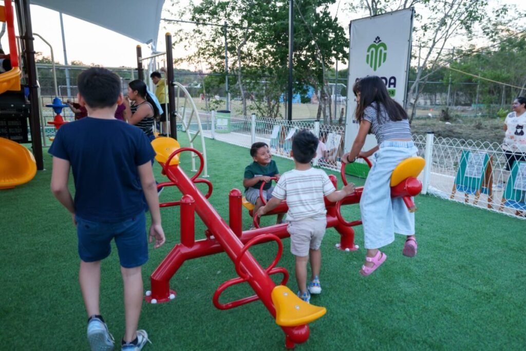 Cecilia Patrón inaugura el Parque “Árbol de Ramón”, obra que nace a favor de la inclusión en la comisaría Chichí Suárez