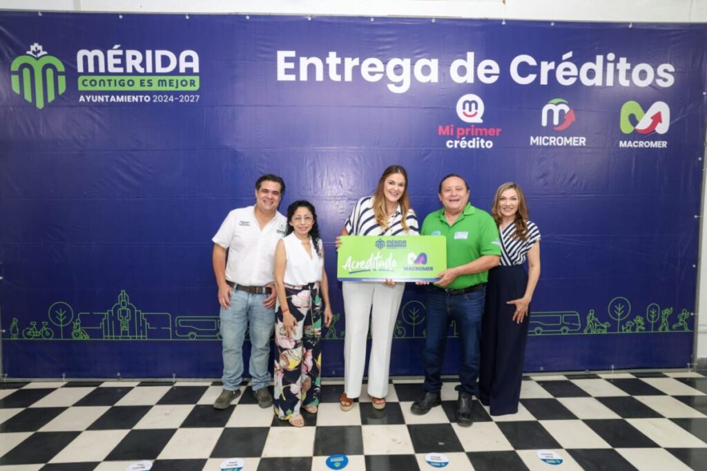Cecilia Patrón Laviada rompe récord histórico en entrega de créditos para emprendedores en Mérida