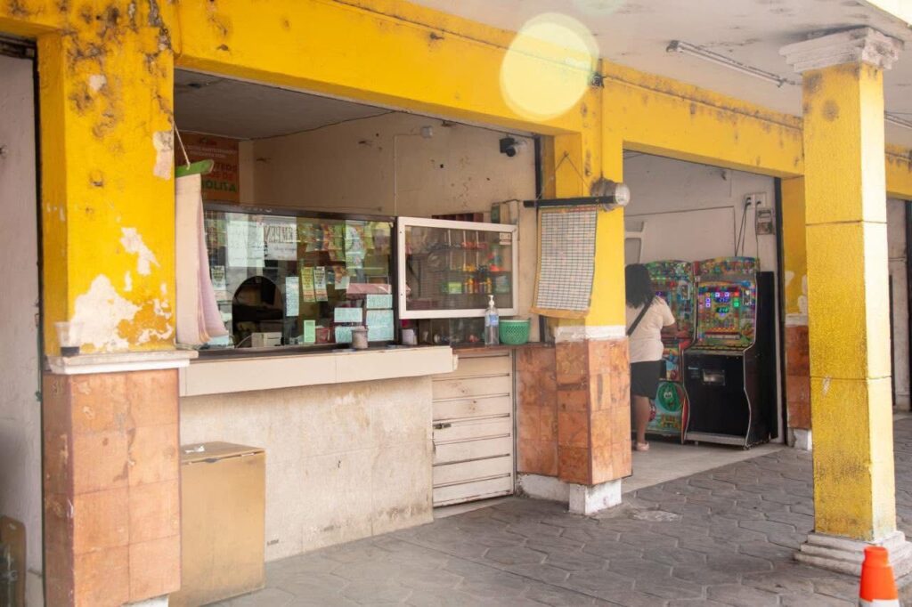 Después de más de 20 años, Kenia Walldina inicia rehabilitación del Mercado Municipal de Carnes de Umán