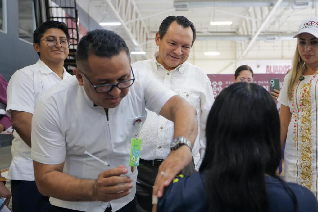 Yucatán pone en marcha histórica cruzada de salud preventiva en los 106 municipios del estado / Joaquín Díaz Mena
