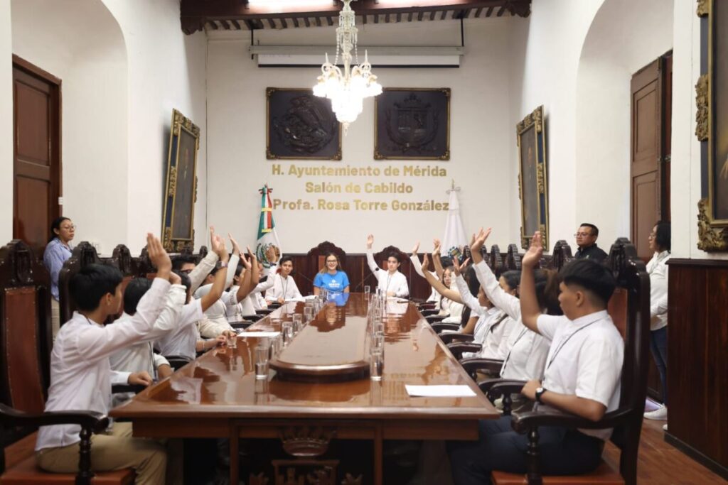 Juventudes de Mérida fortalecen su voz y liderazgo con la segunda edición del Cabildo Juvenil 2026 / Cecilia Patrón Laviada