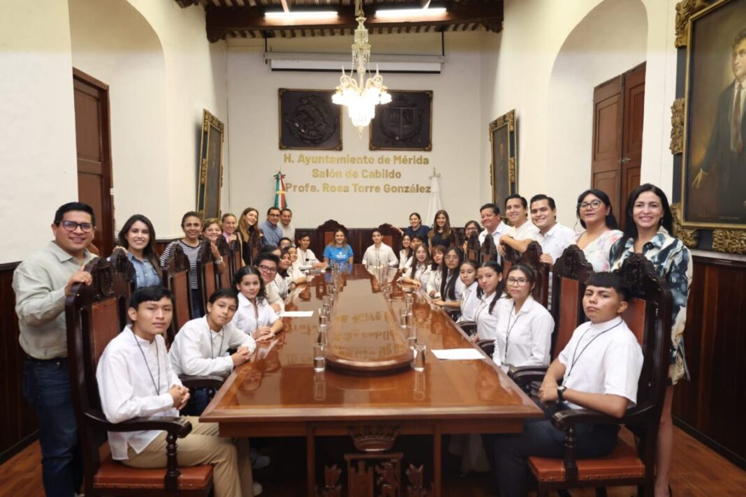 Juventudes de Mérida fortalecen su voz y liderazgo con la segunda edición del Cabildo Juvenil 2026 / Cecilia Patrón Laviada