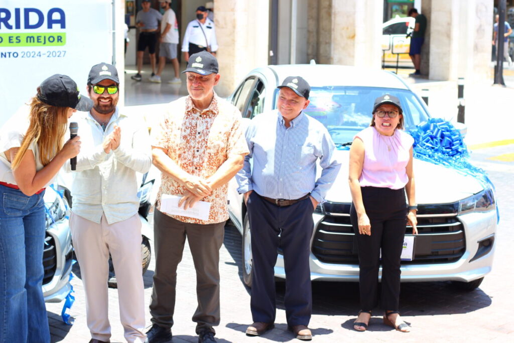 Mérida reconoce a contribuyentes cumplidos con premios y obras para la ciudad “Gana Mérida, Ganas Tú 2026” / Cecilia Patrón Laviada