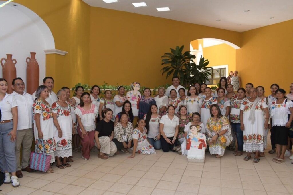 45 parteras tradicionales del sur de la entidad