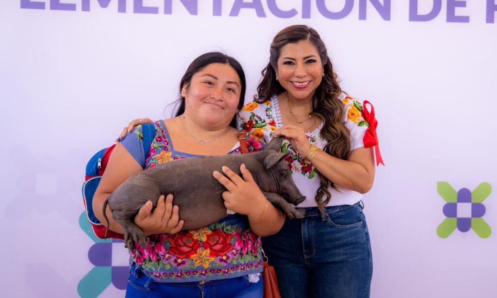 DIF Yucatán impulsa proyectos productivos y de seguridad alimentaria en Tixméhuac / Mtra. Wendy Méndez Naal