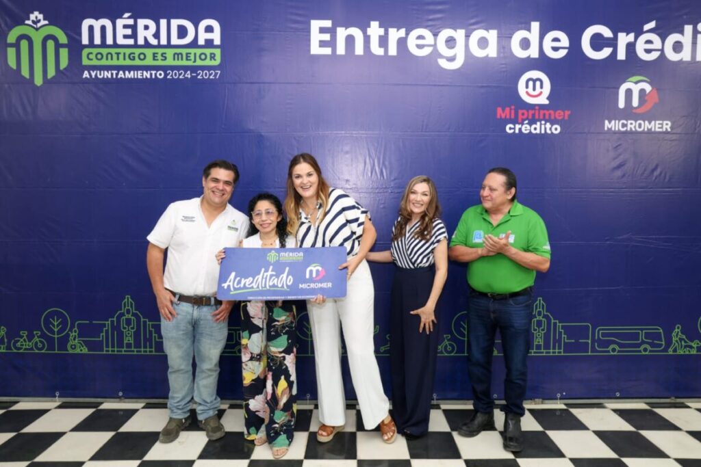 Cecilia Patrón Laviada rompe récord histórico en entrega de créditos para emprendedores en Mérida