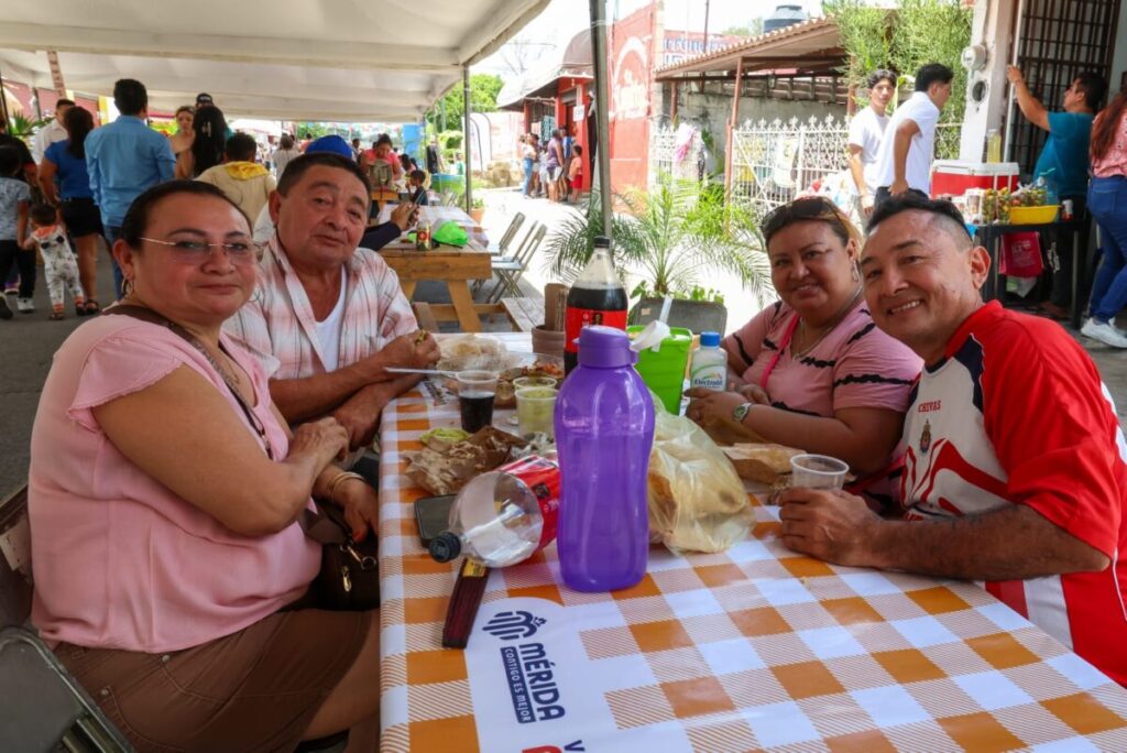 Encabeza Cecilia Patrón el Festival de la Chicharra; “En la alcaldesa tienen una aliada para preservar y mantener nuestros festejos”