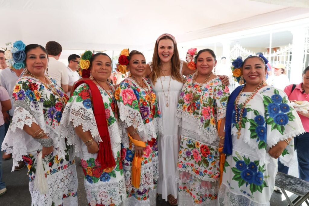 Encabeza Cecilia Patrón el Festival de la Chicharra; “En la alcaldesa tienen una aliada para preservar y mantener nuestros festejos”