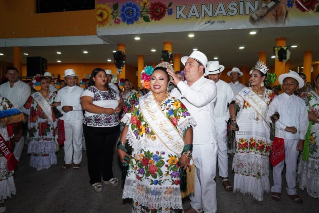 Noche de jaranas y orgullo en Kanasín