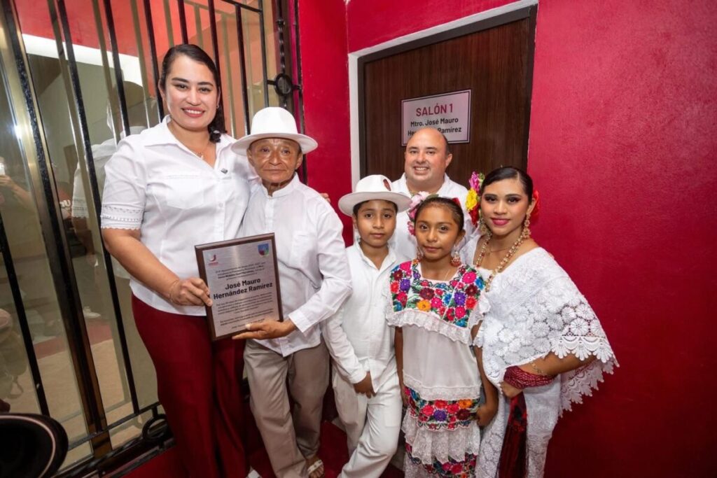 La alcaldesa Kenia Walldina emociona a Umán al inaugurar la nueva Casa de la Cultura