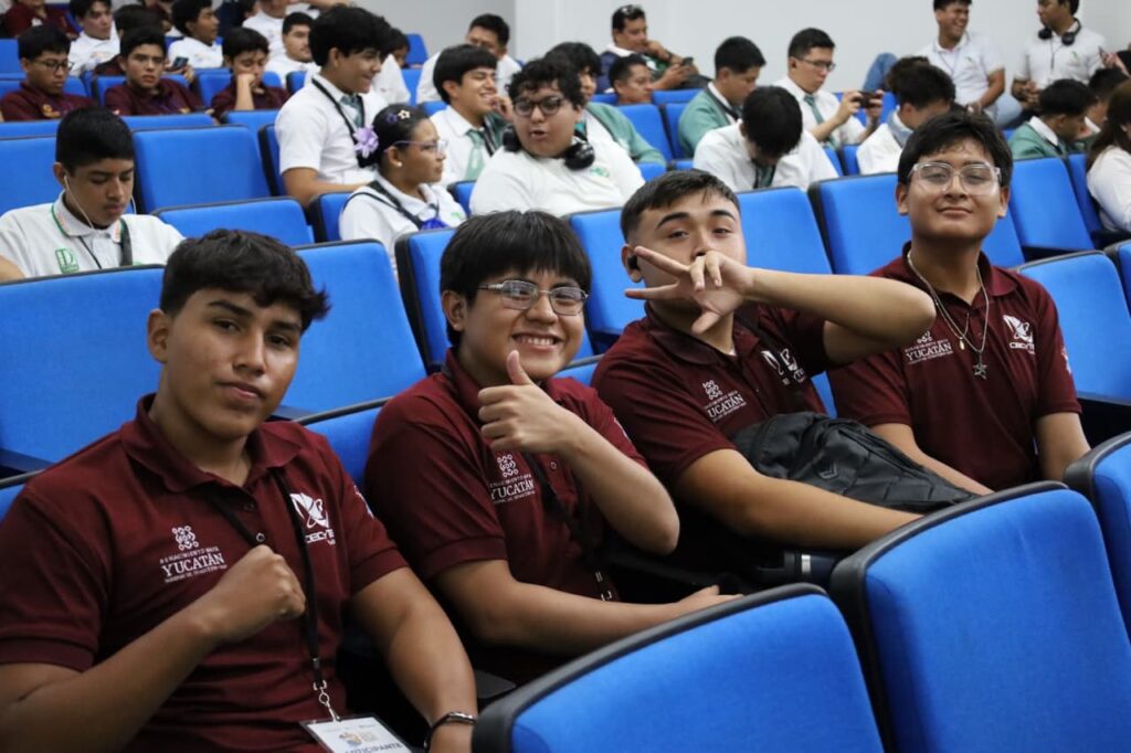 Talento estudiantil del Cecytey sobresale en Festival Académico Nacional 2026 / Gobierno de Yucatán