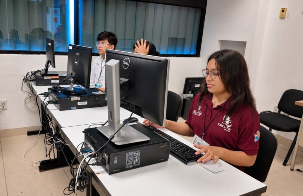Talento estudiantil del Cecytey sobresale en Festival Académico Nacional 2026 / Gobierno de Yucatán