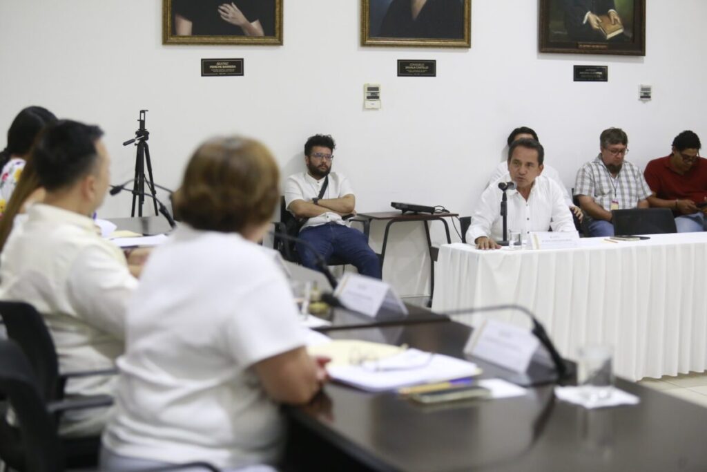 Aprobación dictamen Excelencia Docente 2026 Congreso de Yucatán.