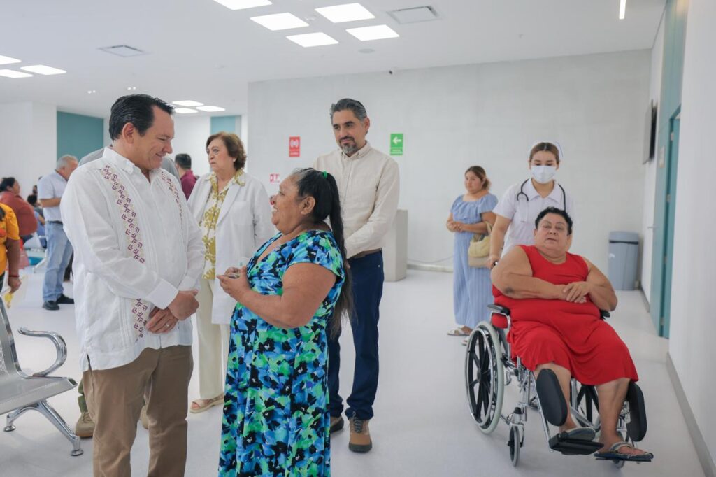 Joaquín Díaz Mena supervisa el nuevo Hospital O’Horán y garantiza atención médica pese a las lluvias