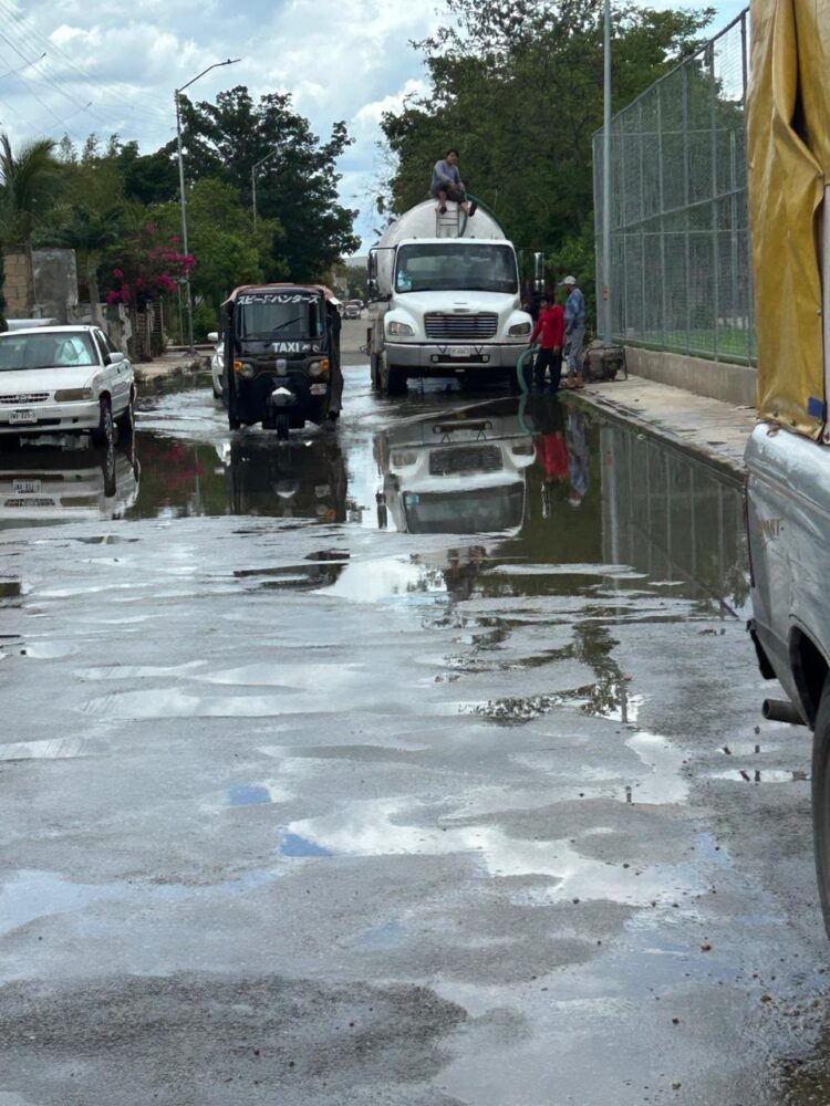 Umán activa operativo permanente y refuerza atención ante intensas lluvias / Kenia Walldina Sauri