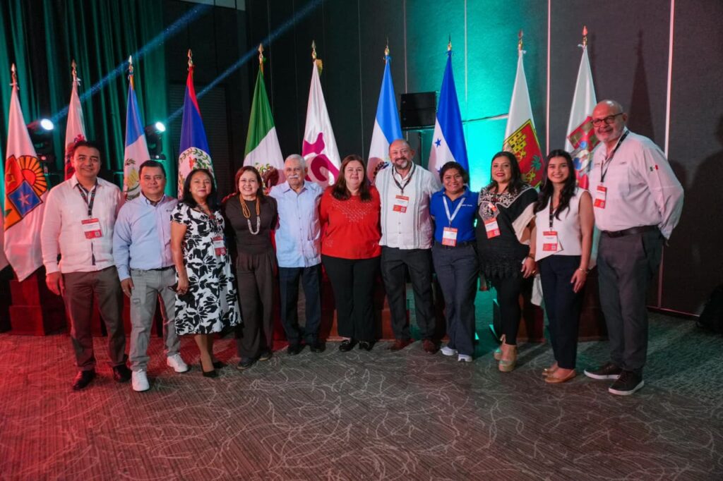 Clausura de la feria Kíiwik Feria Turística del Mundo Maya Yucatán 2026.