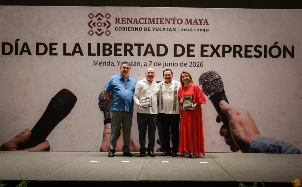 Gobierno de Yucatán reconoce a periodistas y reafirma compromiso con la libertad de expresión / Joaquín Díaz Mena