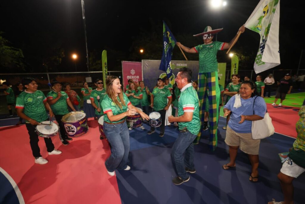 Cecilia Patrón estrena las primeras canchas temáticas del plan Mérida Enchula