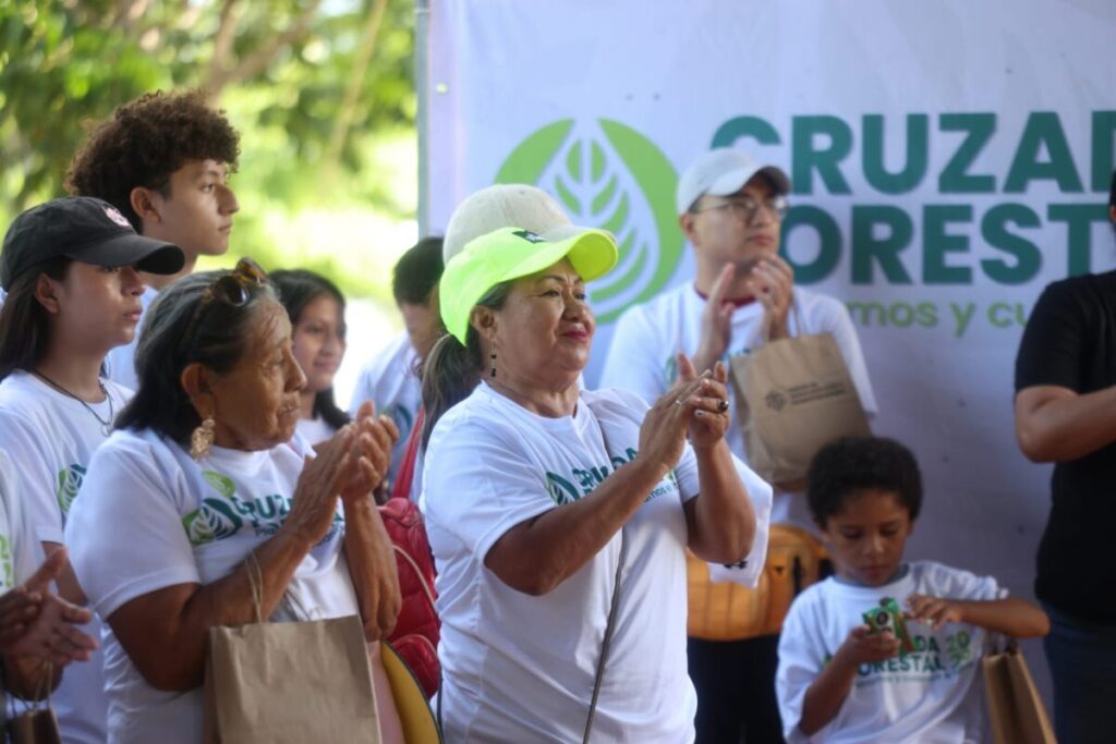 Con macetas tecnológicas y 3 mil voluntarios, arranca la Cruzada Forestal 2026