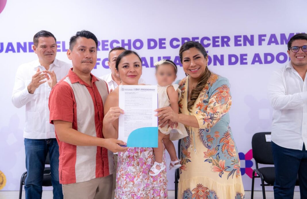 Dos nuevas historias de familia nacen con amor y protección en Yucatán / DIF Yucatán