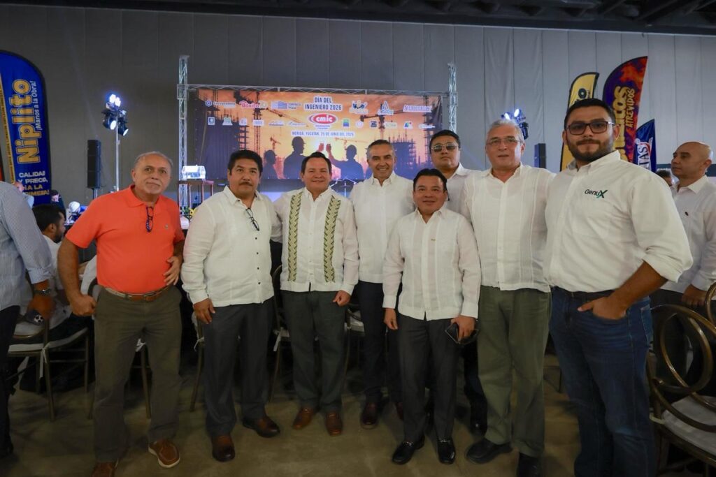 Joaquín Díaz Mena presenta el plan del Renacimiento Maya ante empresarios en Yucatán