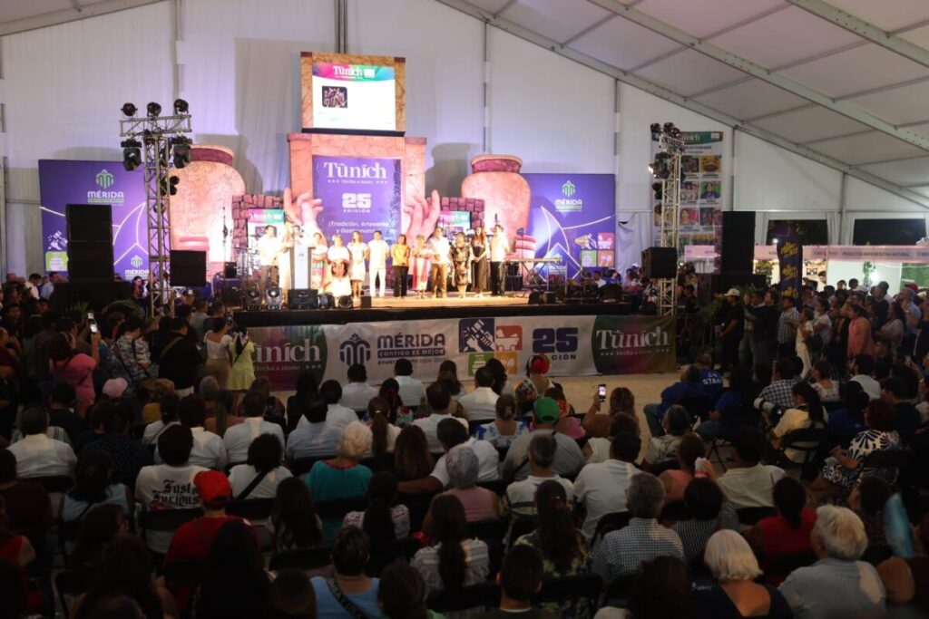 Feria Tunich celebra 25 años de tradición y talento artesanal en Mérida / Cecilia Patrón Laviada