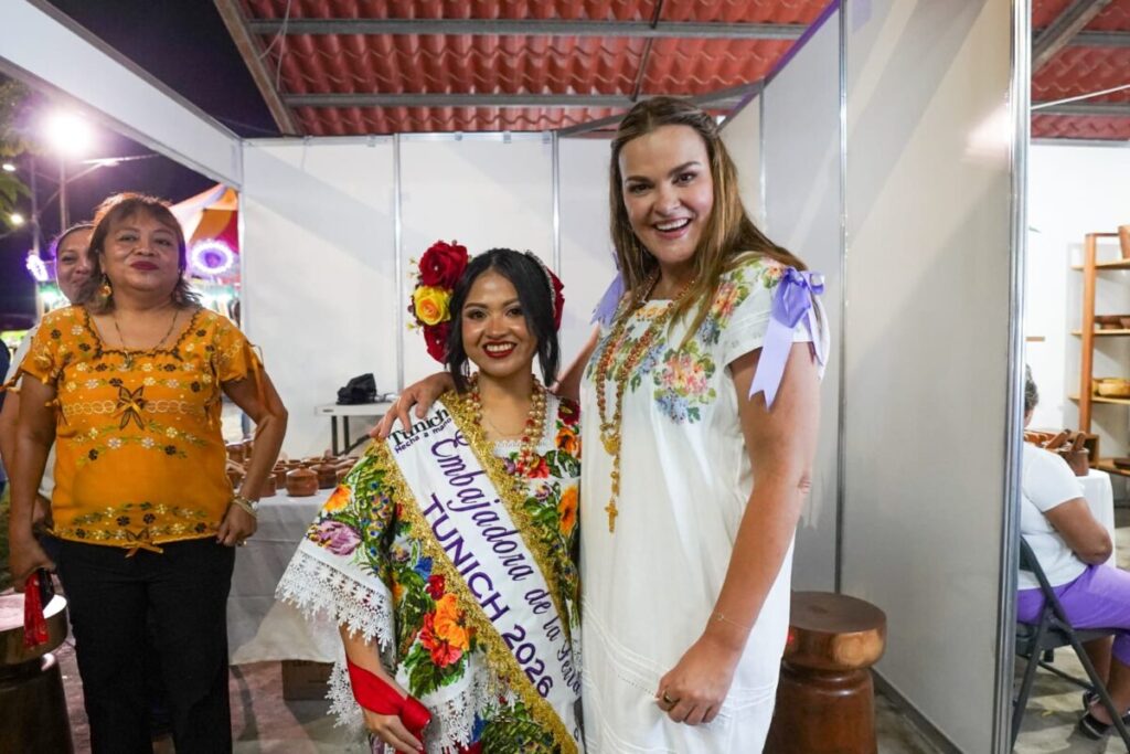 Feria Tunich celebra 25 años de tradición y talento artesanal en Mérida / Cecilia Patrón Laviada