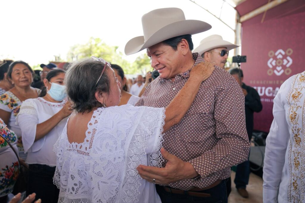 Invierte Renacimiento Maya 11 millones 760 mil pesos en beneficio de familias productoras del sur de Yucatán / Joaquín Díaz Mena