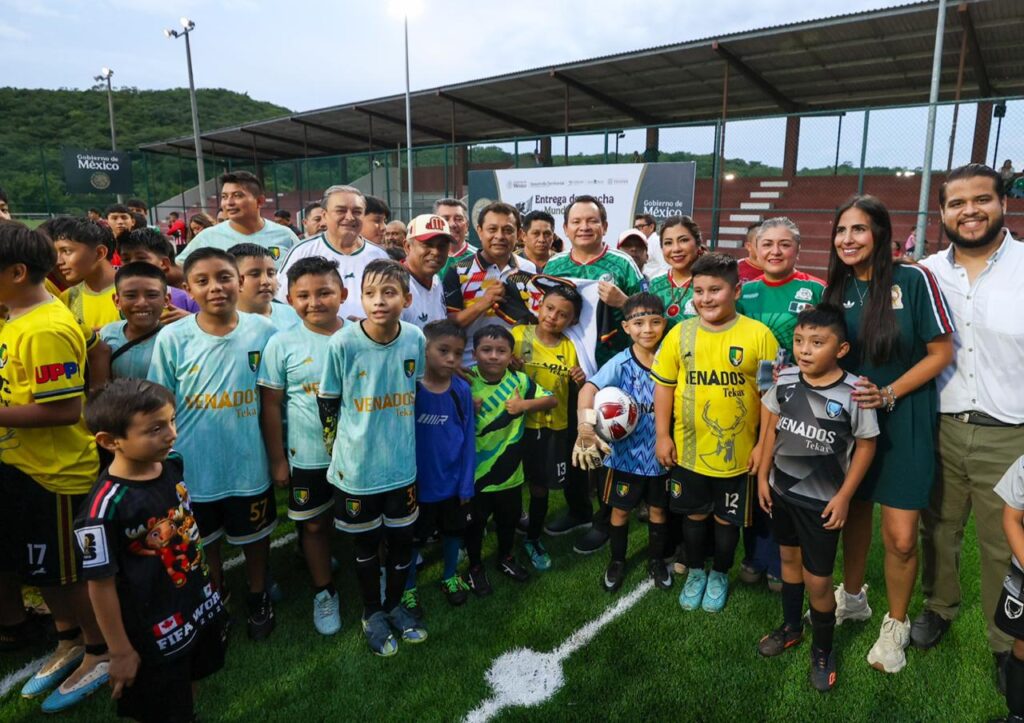 Renacimiento Maya impulsa el deporte en el sur de Yucatán con nueva cancha en Tekax / Joaquín Díaz Mena