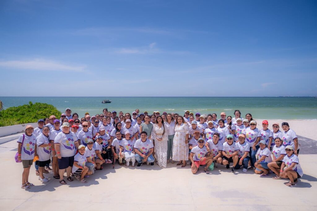 Reconocen a más de 140 terapeutas que transforman vidas en todo Yucatán