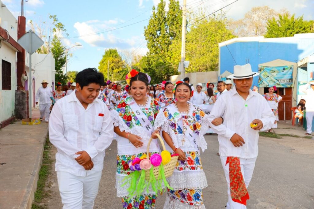La Secretaría de las Juventudes convoca a clases de vaquería con enfoque diverso en Yucatán