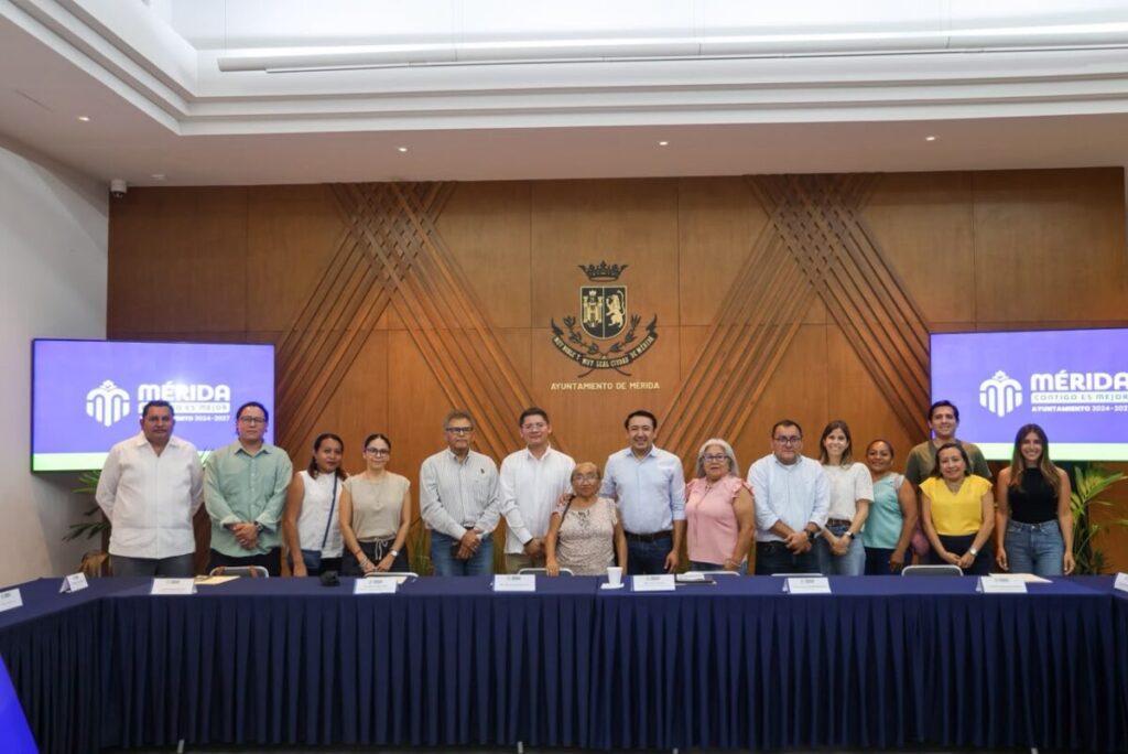 Cecilia Patrón anuncia inversión histórica de más de 88 millones de pesos para combatir la pobreza en Mérida