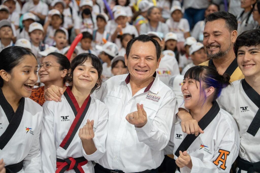Rommel Pacheco y Joaquín Díaz Mena activan 26 sedes del campamento Báaxal Paal.