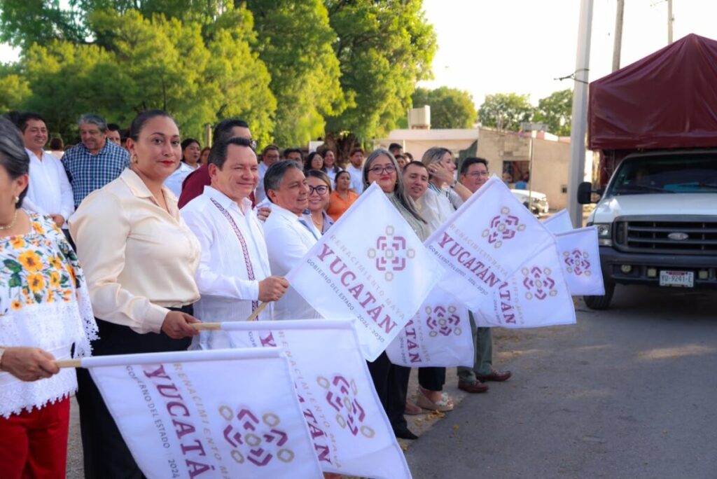 Renacimiento Maya destina casi 184 mdp para apoyar el regreso a clases de 264 mil estudiantes en Yucatán / Joaquín Díaz Mena