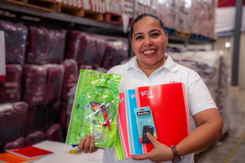 Renacimiento Maya destina casi 184 mdp para apoyar el regreso a clases de 264 mil estudiantes en Yucatán / Joaquín Díaz Mena