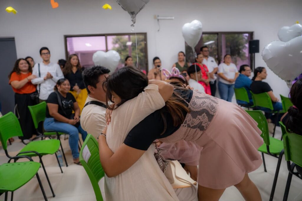 Niñas, niños y adolescentes inician nueva etapa con sus familias en Yucatán/ Joaquín Díaz Mena y Mtra. Wendy Méndez Naal