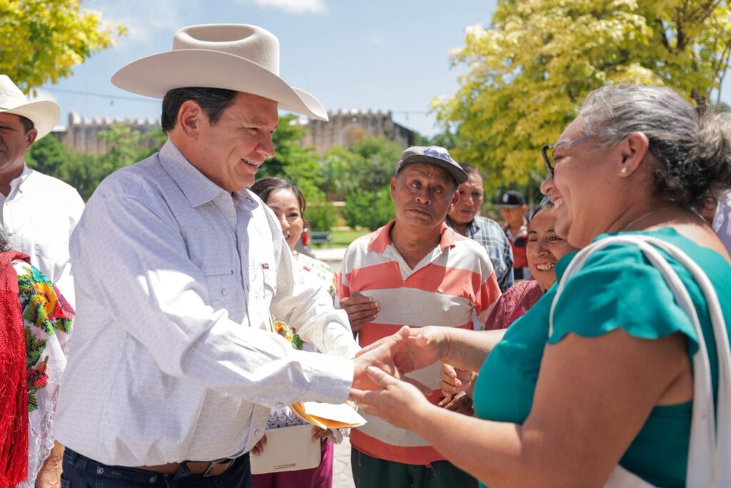 Invierte Renacimiento Maya 11 millones 760 mil pesos en beneficio de familias productoras del sur de Yucatán / Joaquín Díaz Mena
