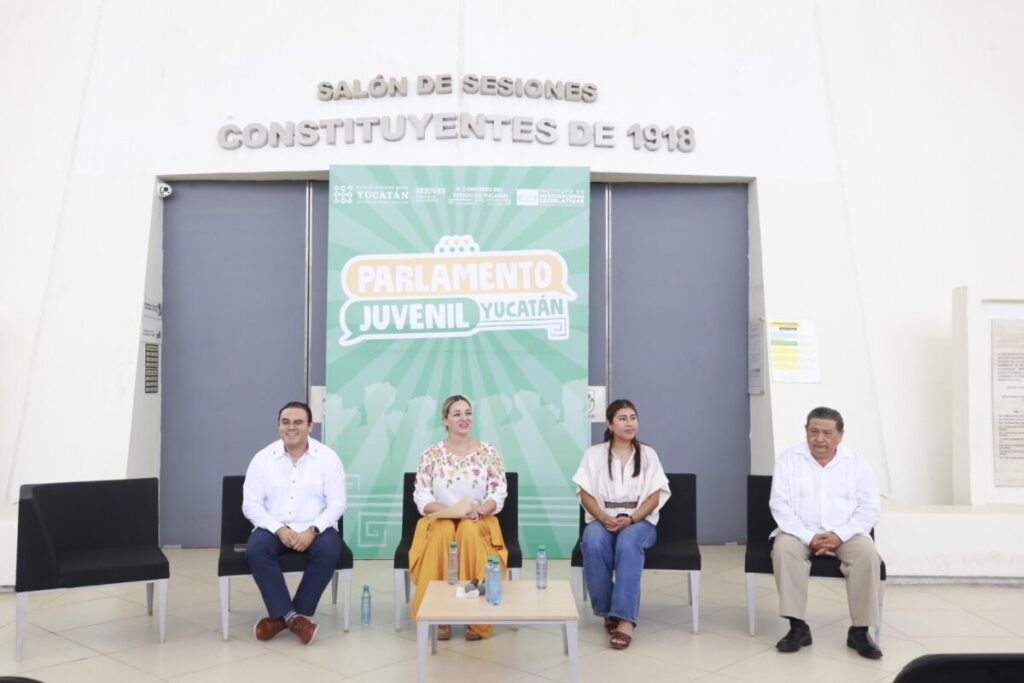 Jóvenes yucatecos viven una “Experiencia Parlamentaria” rumbo al Parlamento Juvenil 2026 / Congreso del Estado de Yucatán