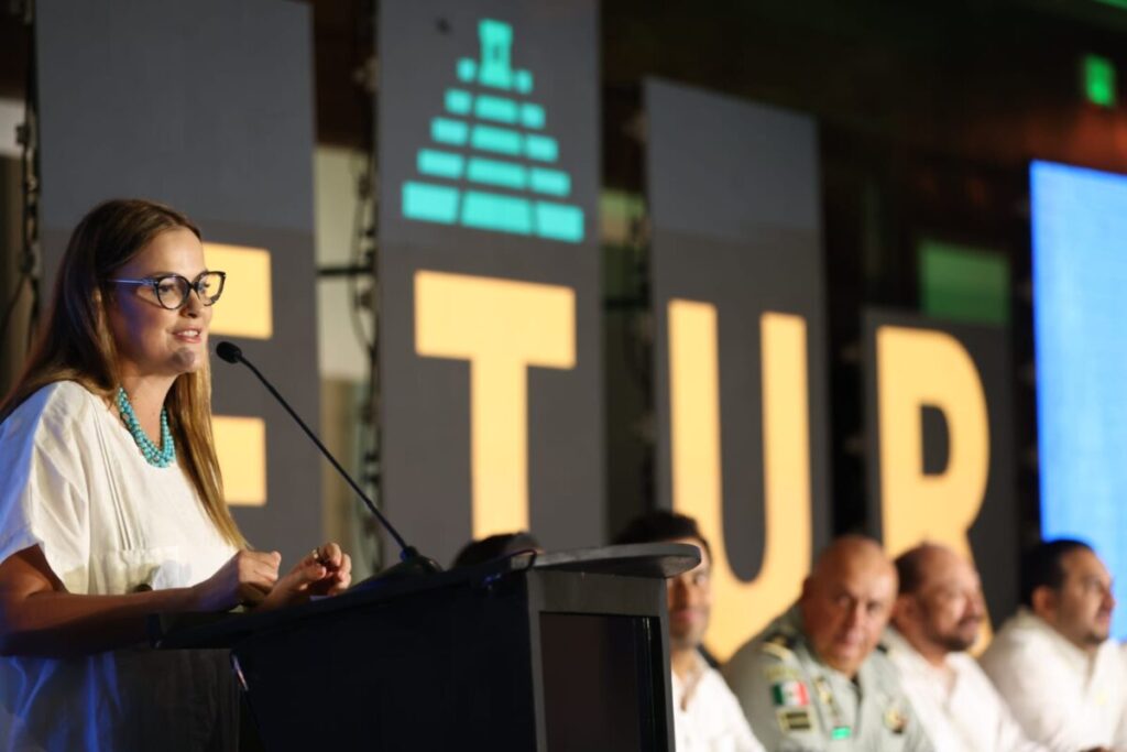Cecilia Patrón fortalece alianza con el sector turístico para impulsar el desarrollo y el bienestar de Mérida