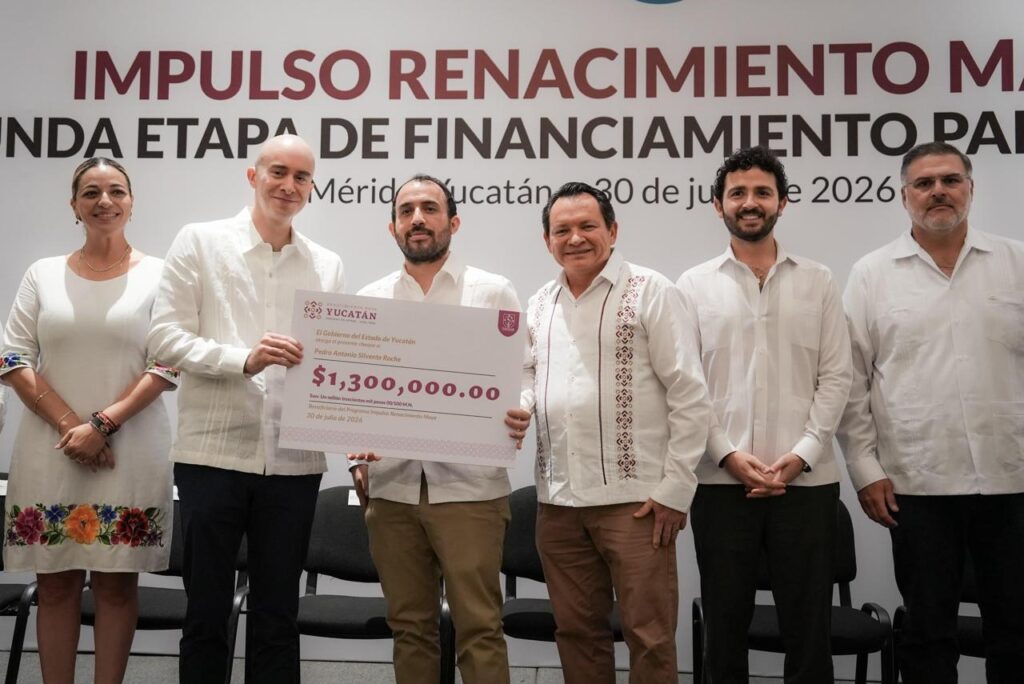 Renacimiento Maya impulsa a las MiPyMEs con más de 200 mdp en créditos para crecer y generar empleo /Joaquín Díaz Mena / Ermilo Barrera