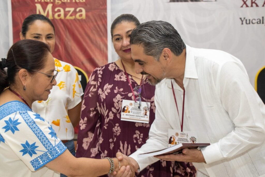 Reconocen la partería tradicional maya como pilar fundamental de la salud en Yucatán