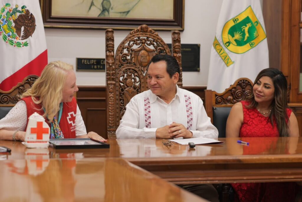 Renacimiento Maya respalda a la Cruz Roja con 1.8 millones de pesos para salvar más vidas en Yucatán / Joaquín Díaz Mena