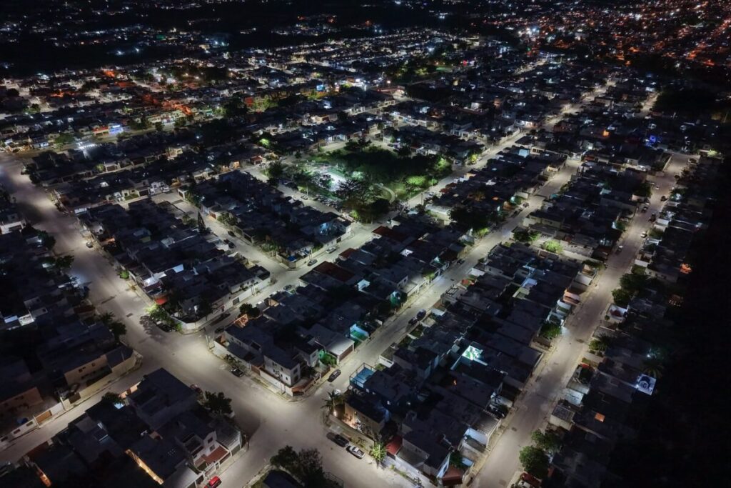 Mérida: Con más de 80 mil nuevas lámparas LED la ciudad brillará más que nunca: Cecilia Patrón