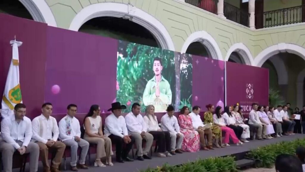 Historias de talento y superación inspiran a las juventudes de Yucatán / Joaquín Díaz Mena