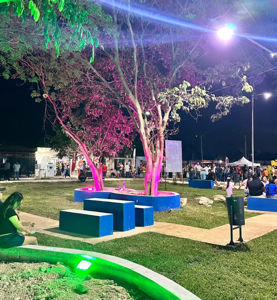 Edwin Bojórquez entrega trabajos de construcción de nuevo parque en Tulipanes / Raquel Balam Rocha