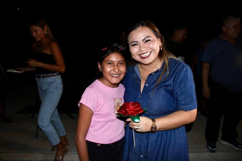 Edwin Bojórquez entrega trabajos de construcción de nuevo parque en Tulipanes / Raquel Balam Rocha