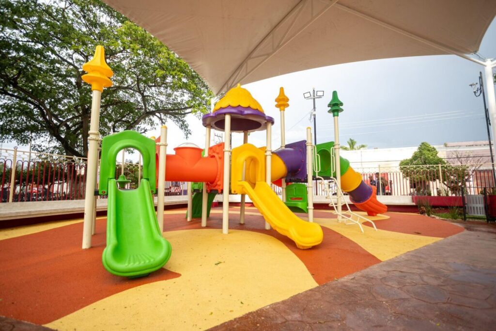 ¡Quedó de primera el Parque Infantil de Umán! La alcaldesa Kenia Walldina entrega renovado espacio público