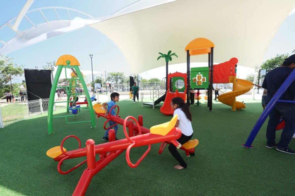 Entrega Cecilia Patrón nuevos parques: “Con participación diseñamos la ciudad en comunidad”.